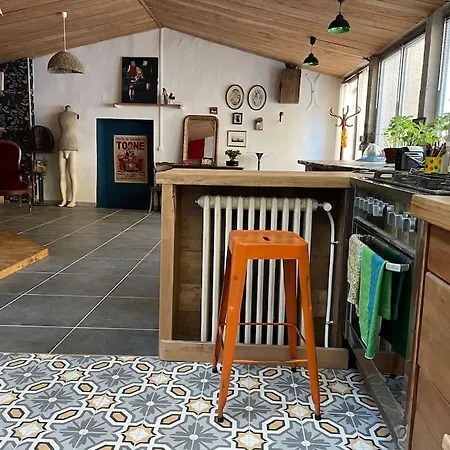 Loft-atelier A شقة
