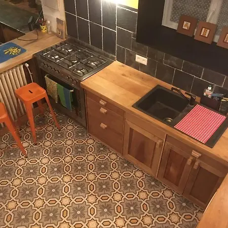 Loft-atelier A شقة Vivonne